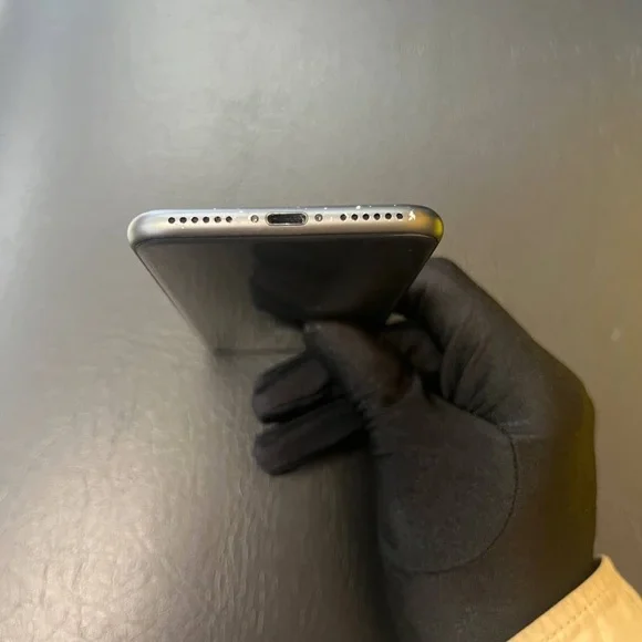 Apple IPhone 8 (LOST PHONE)